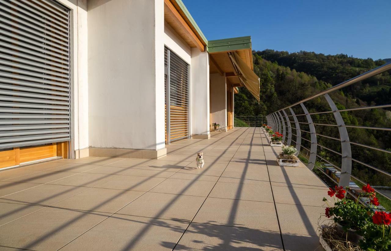 Agriturismo Alveare Sul Lago Pisogne Exterior photo